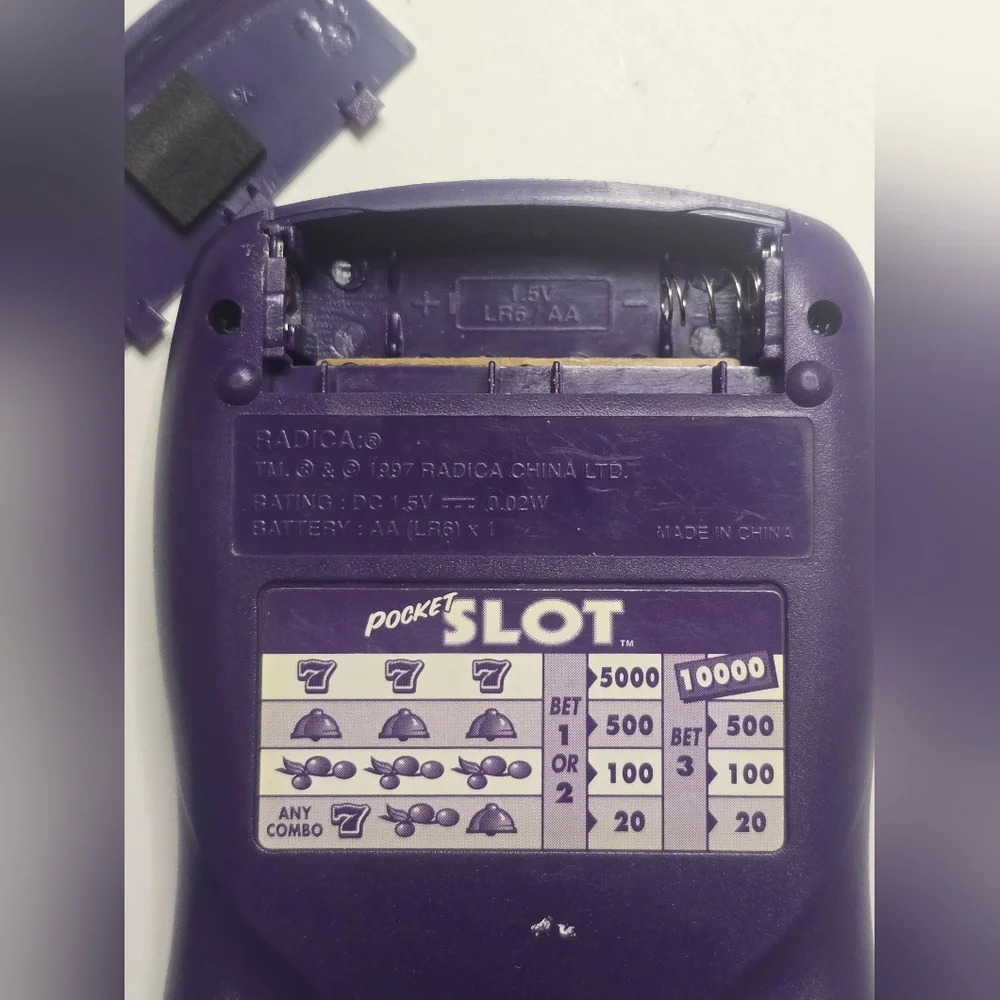 Vintage 1997 Radica Pocket Slot Electronic Handheld Game TESTED [ Read Details ]